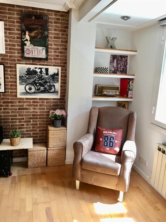 Rockandroll&Moto lovers con garage Logroño Exteriör bild